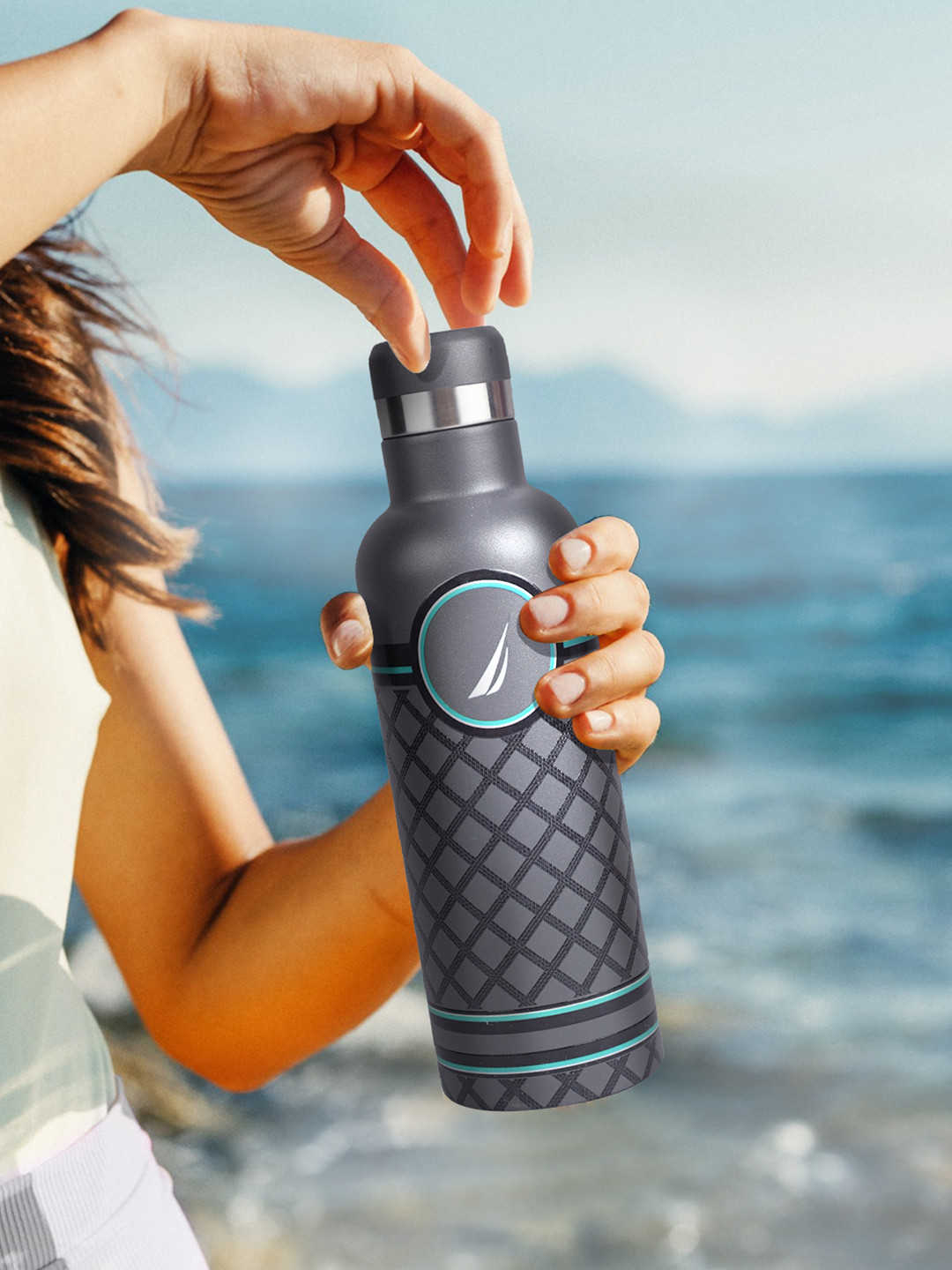 Nautica Yacht Grey & Black Stainless Steel Printed Smart Vacuum Water Bottle 500 ML