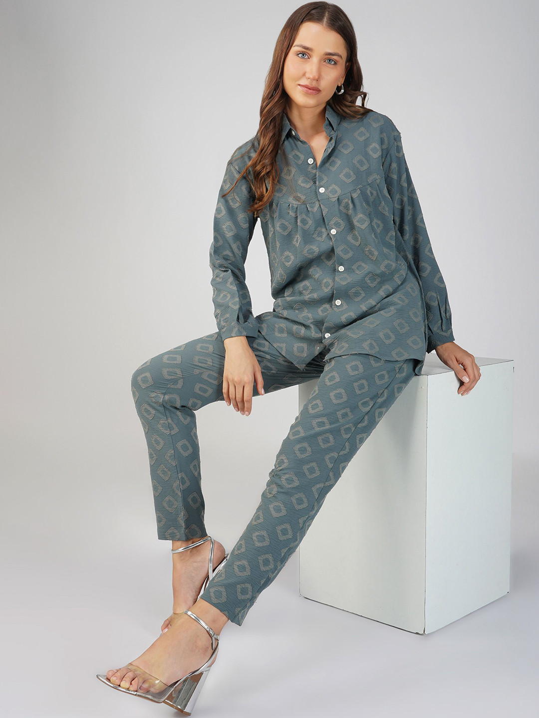 Bindigasm Self Design Shirt With Trousers