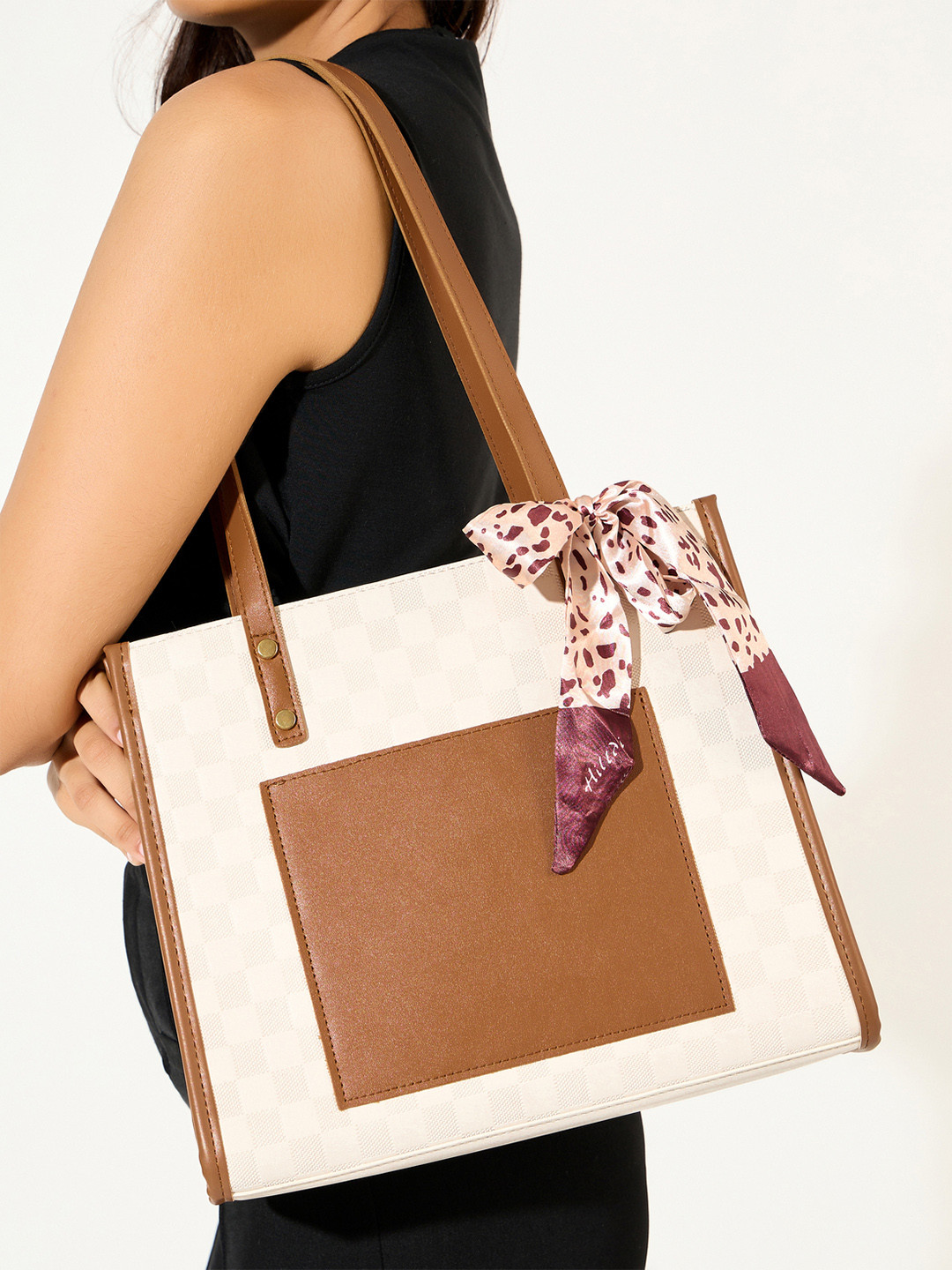 Women Detail Shoulder Bag