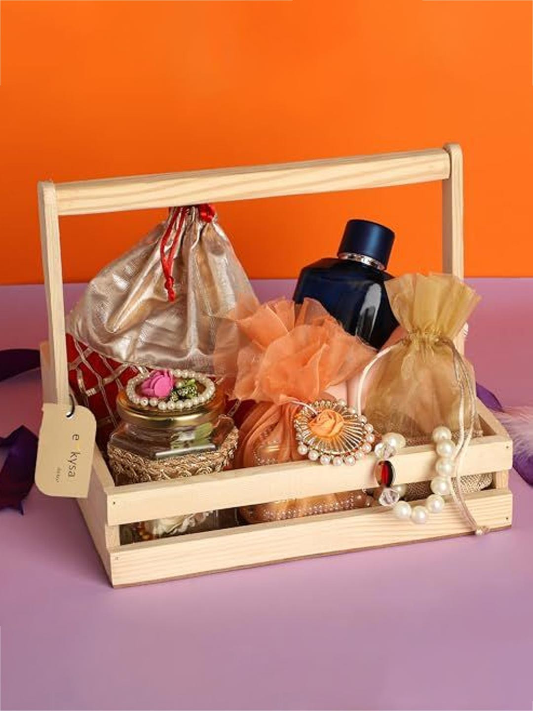 e kysa Beige Pine Wooden metal hamper Fancy Basket