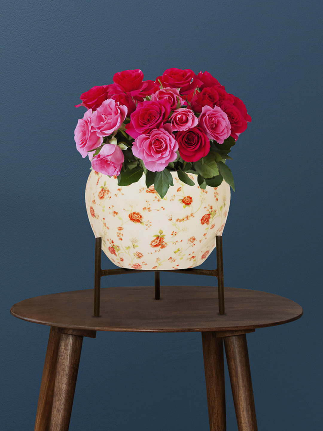 House of Sajja White & Orange-Coloured Floral Ceramic Planter With Stand