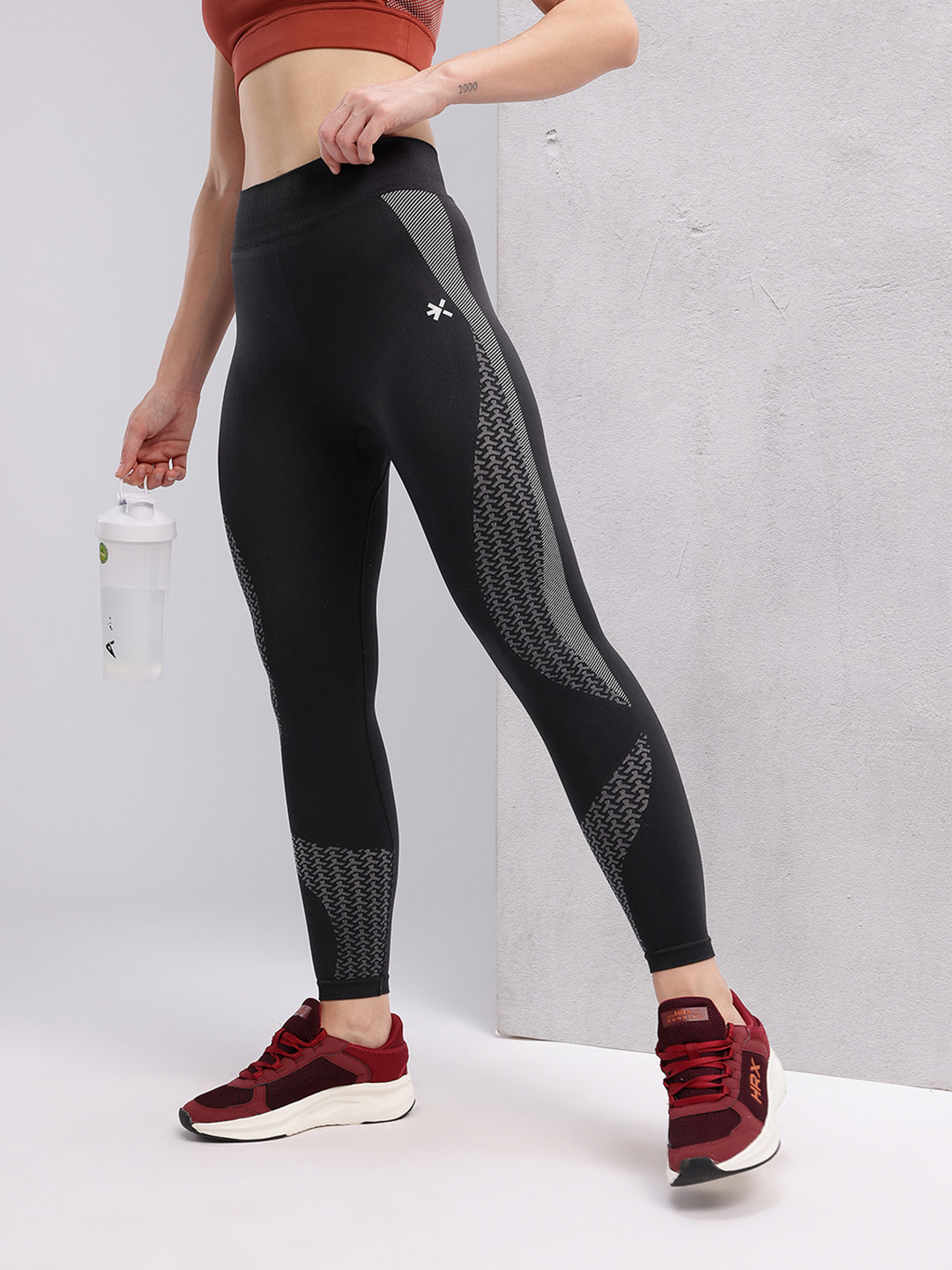 HRX by Hrithik Roshan Women Patterned Rib With Structure Rapid-Dry Running Tights
