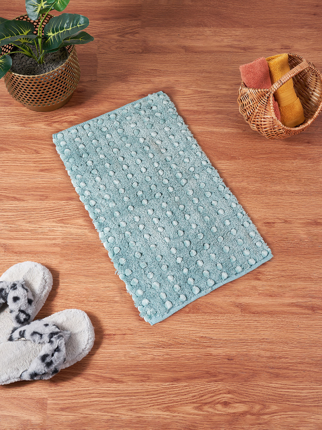 Living scapes by Pantaloons Green Textured Pure Cotton 1800 GSM Bath Rug