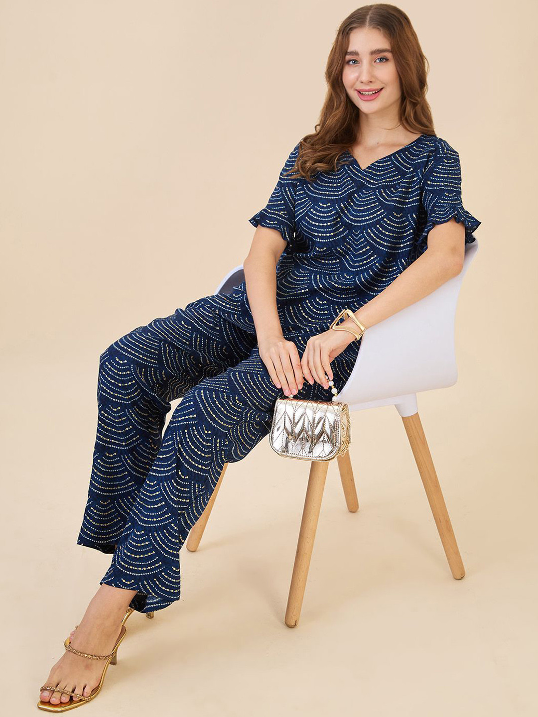 AV2 Printed V-Neck Top With Trouser