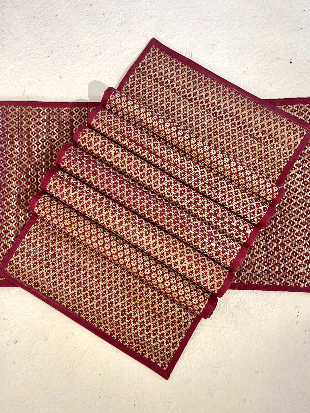 MAATIR DESIGNS Red & Beige 7 Pieces Table Mats & Runner Set