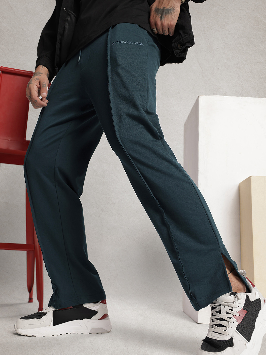 WROGN Men Oversized Side Slit Regular Track Pants
