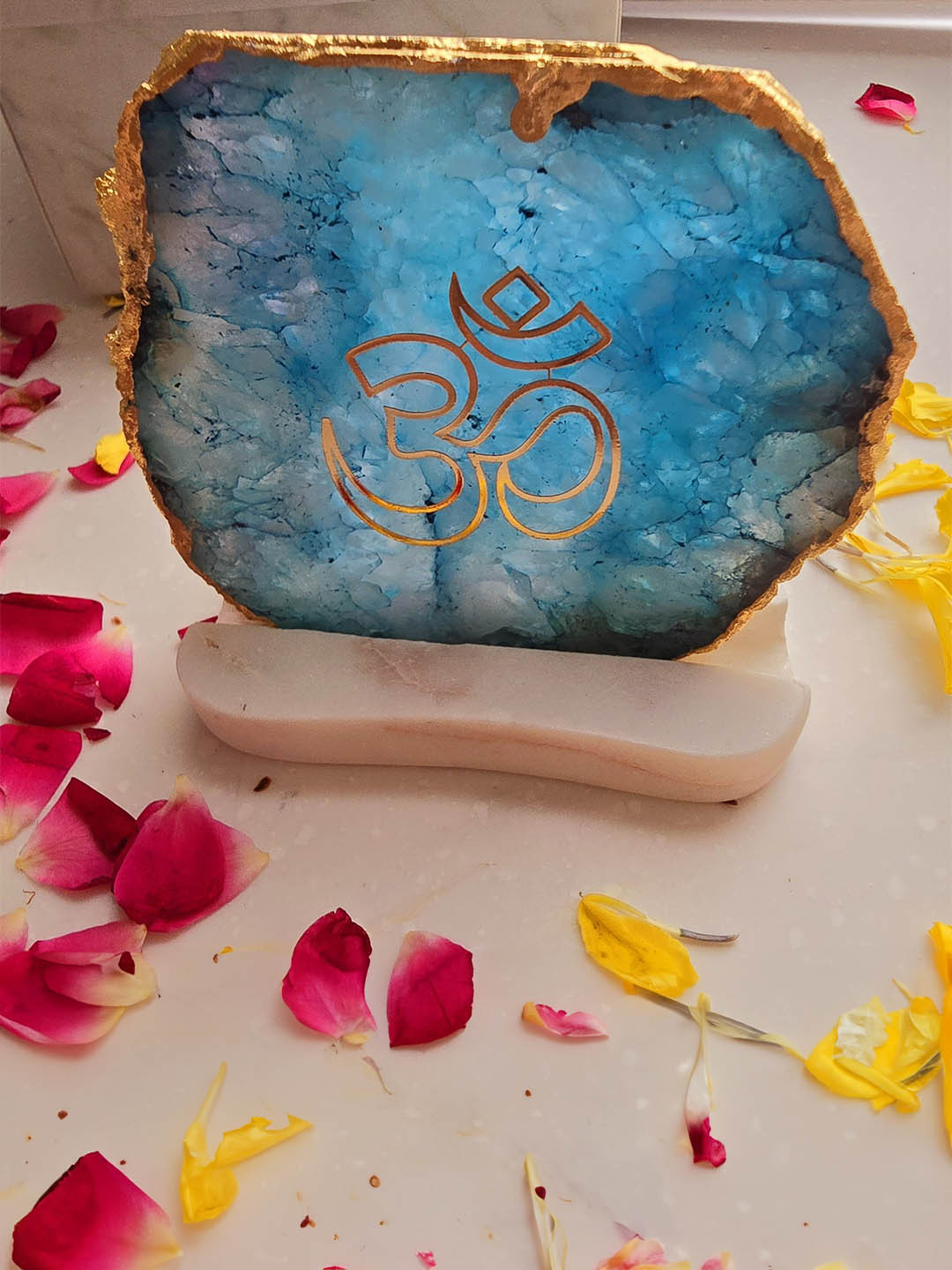 HOMEARTE White & Turquoise Blue OM Agate with Marble Tea light Religious Candle Holder