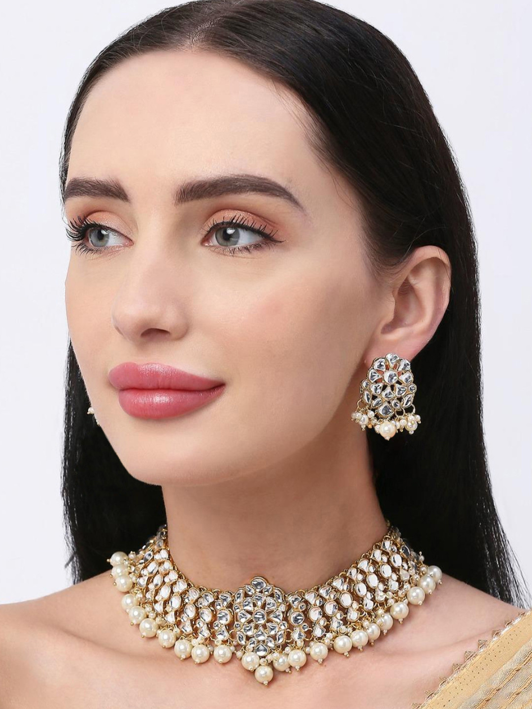 Anouk Kundan Stones Studded & Pearl Beaded Choker Jewellery Set