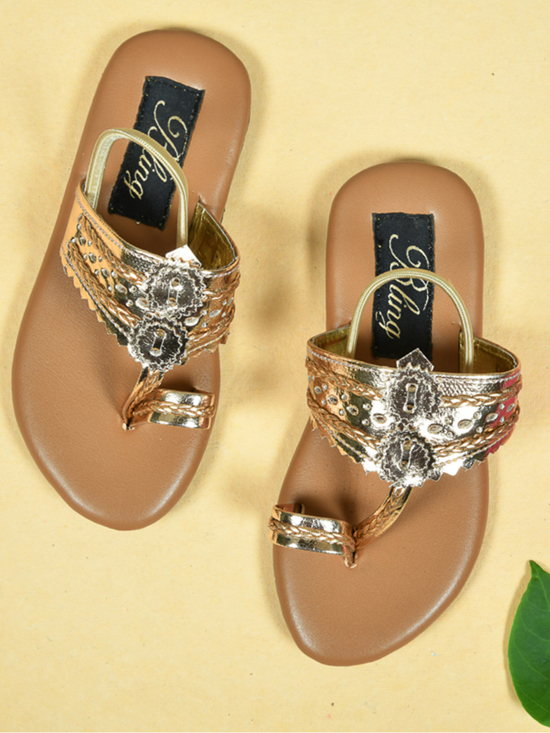 Bling footwears Girls Ethnic Backstrap One Toe Flats