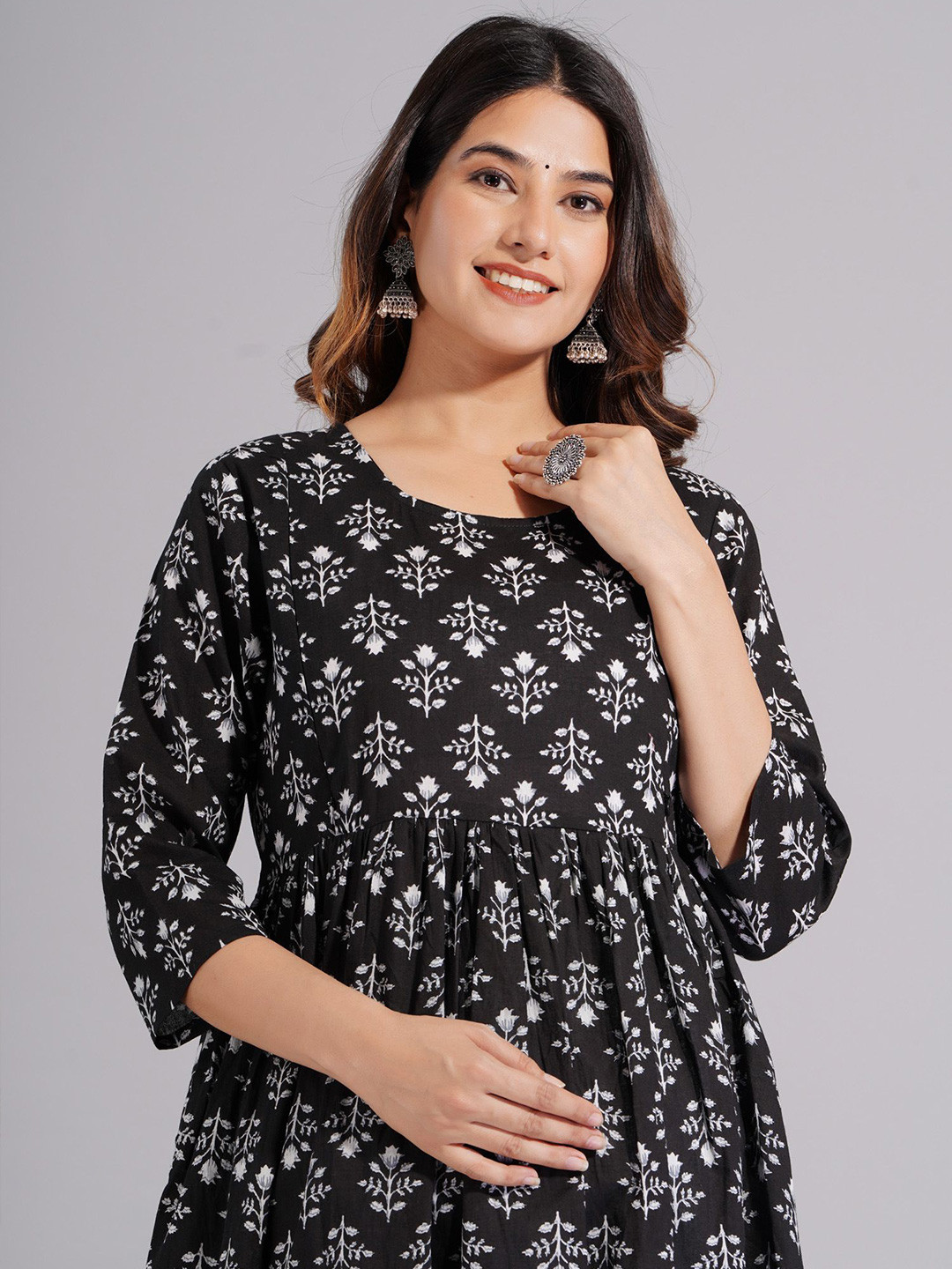 TANISHA Women Rayon Printed Flared Maternity Dress