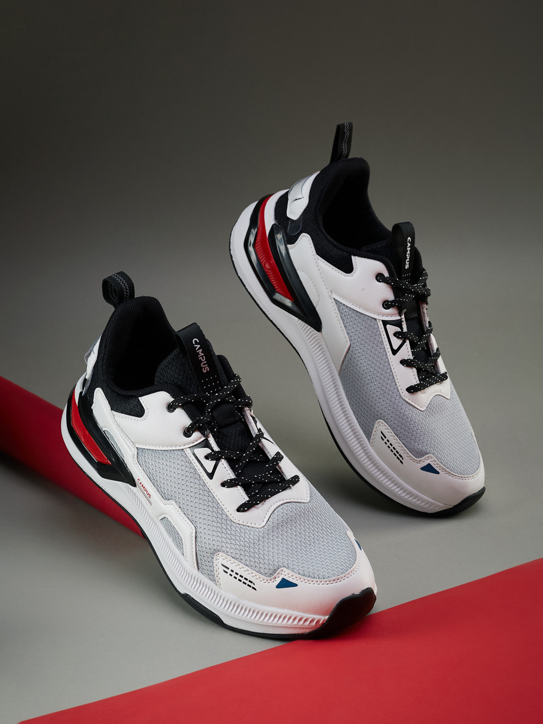 Campus Men WEEKENDER Round Toe Mesh Sneakers