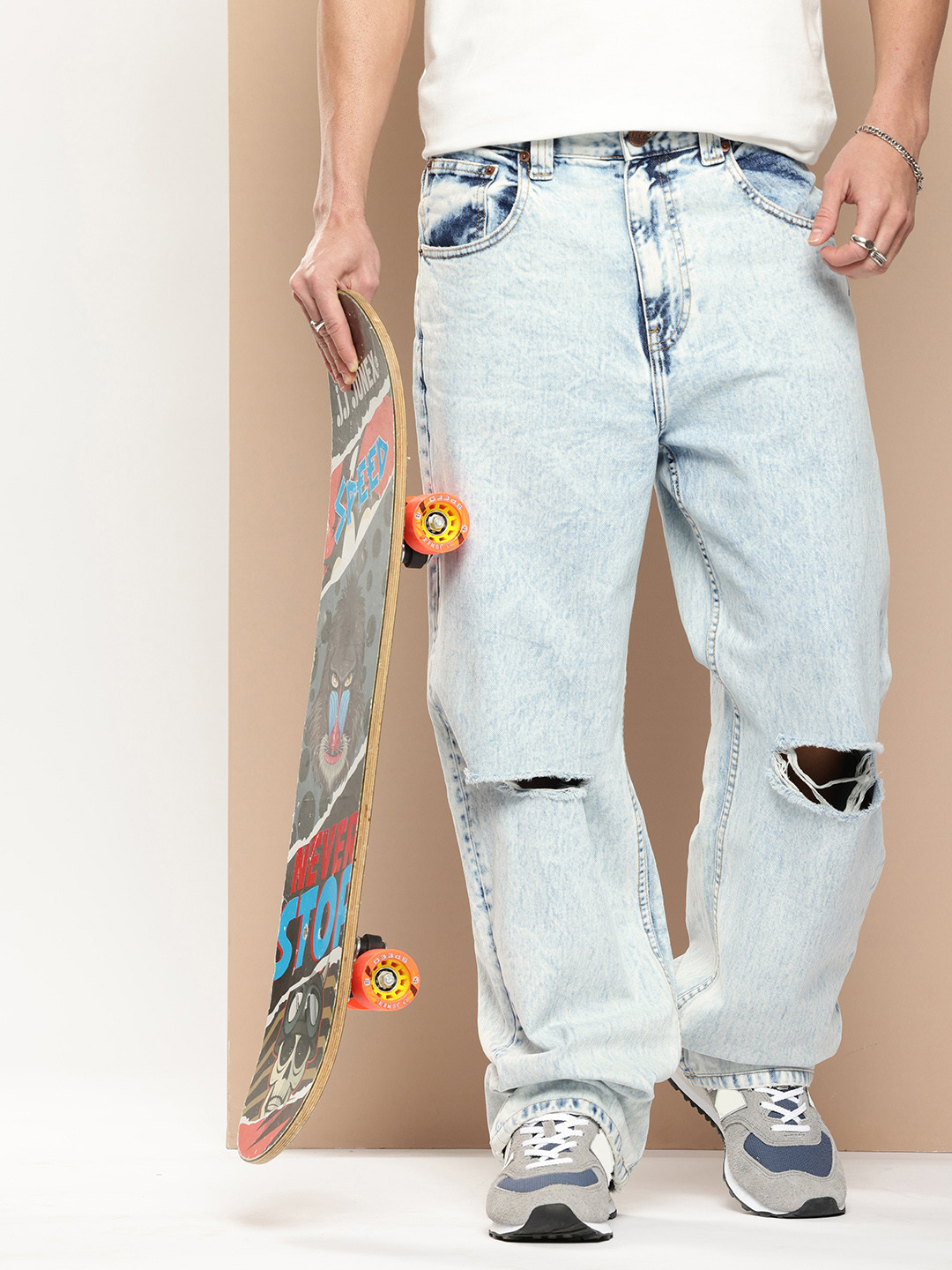 Difference of Opinion Men Loose Relaxed Fit Slash Knee Heavy Fade Jeans