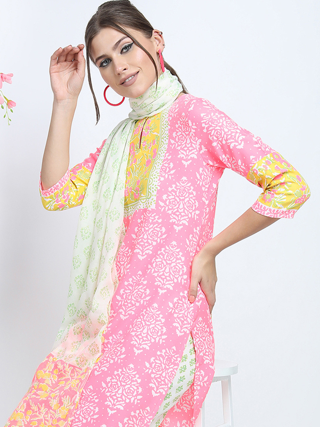 Vishudh Floral Printed Keyhole Neck Straight Kurta with Palazzos & Dup