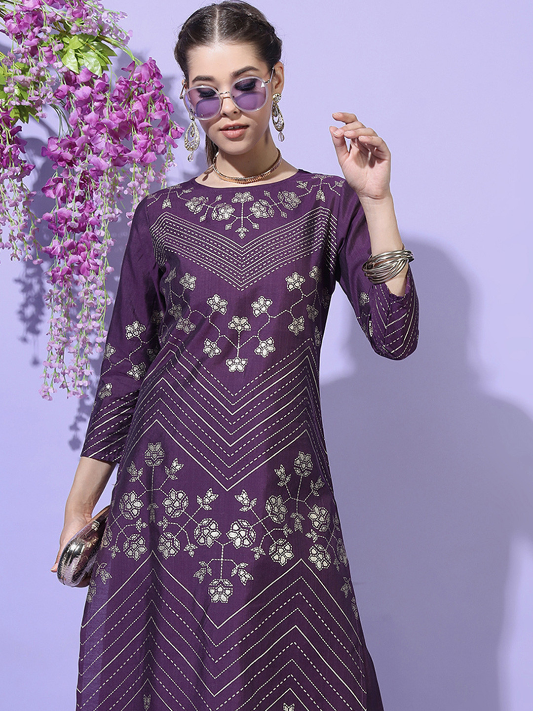 Vishudh Purple & Gold Toned Floral Printed Straight Kurta with Palazzos