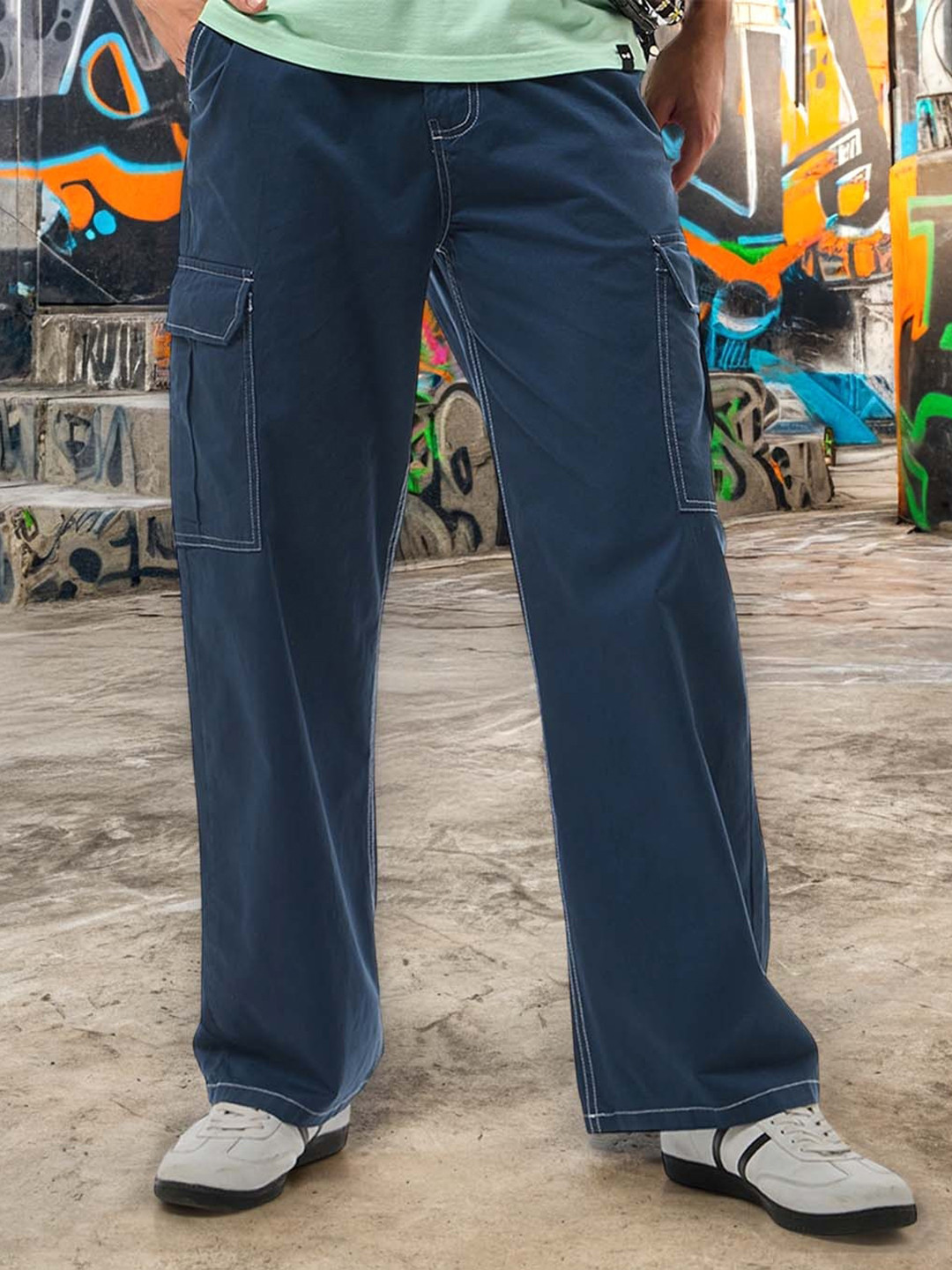 Bewakoof Men Solid Flared Cargos Trousers