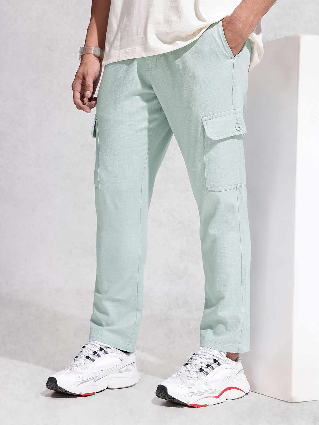WROGN Men Comfort Cotton Cargos Regular Fit Trousers