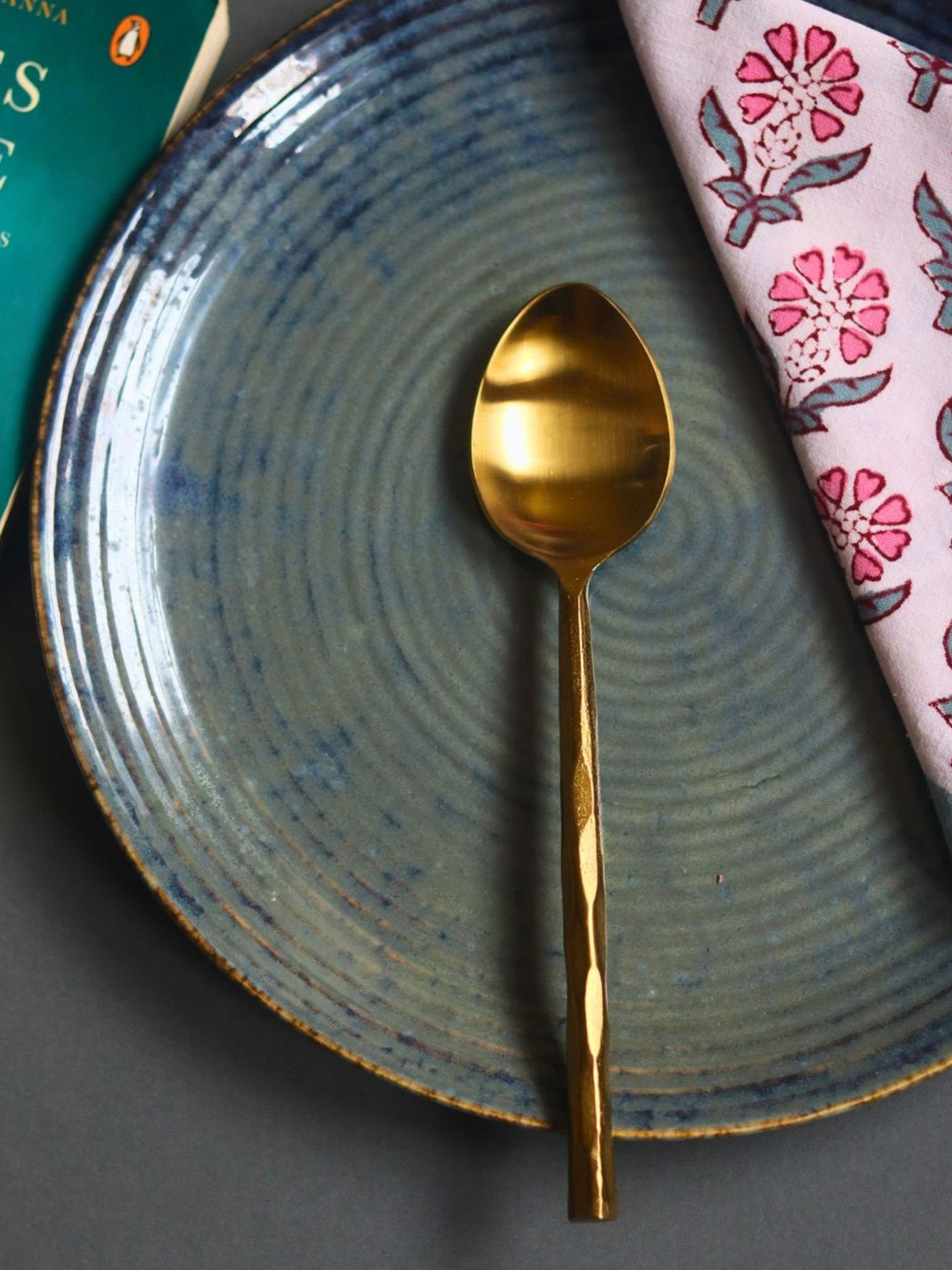 WEAVING HOMES Gold-Toned Stainless Steel Hammered Dinner Spoon