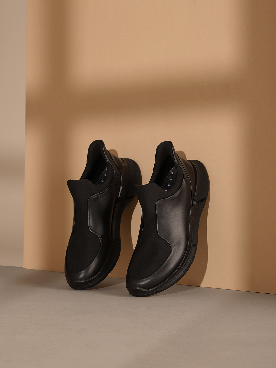 ECCO Men BIOM 2.2 Black Leather Casual Slip-On Sneakers