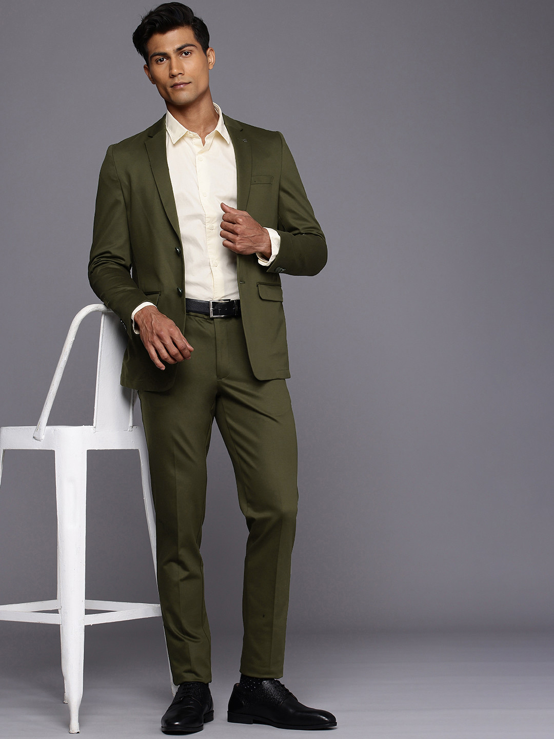 Louis Philippe Super Slim-Fit Single-Breasted Two-Piece Formal Suit