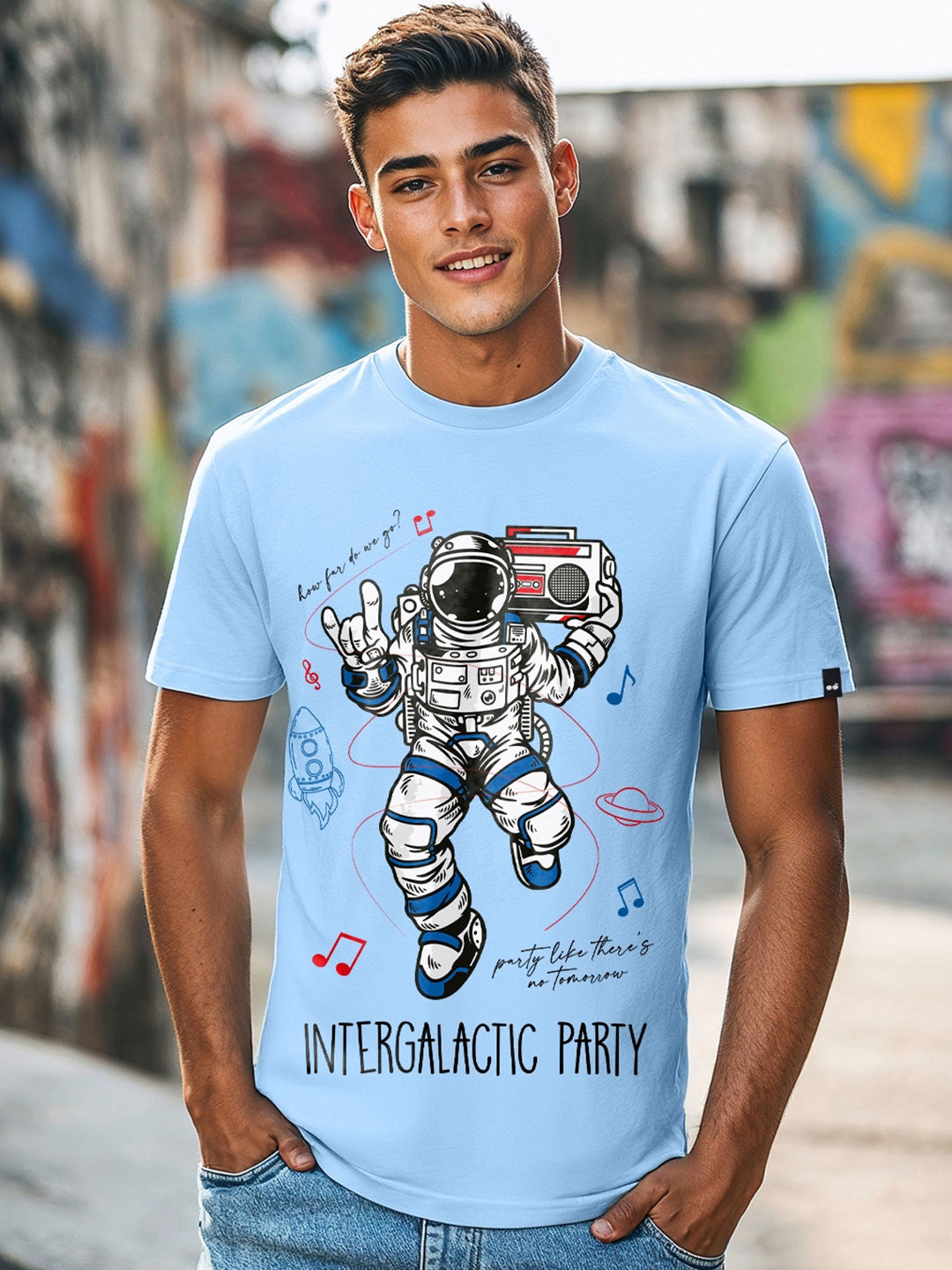 Bewakoof Men Graphic Printed Round Neck Pure Cotton T-shirt