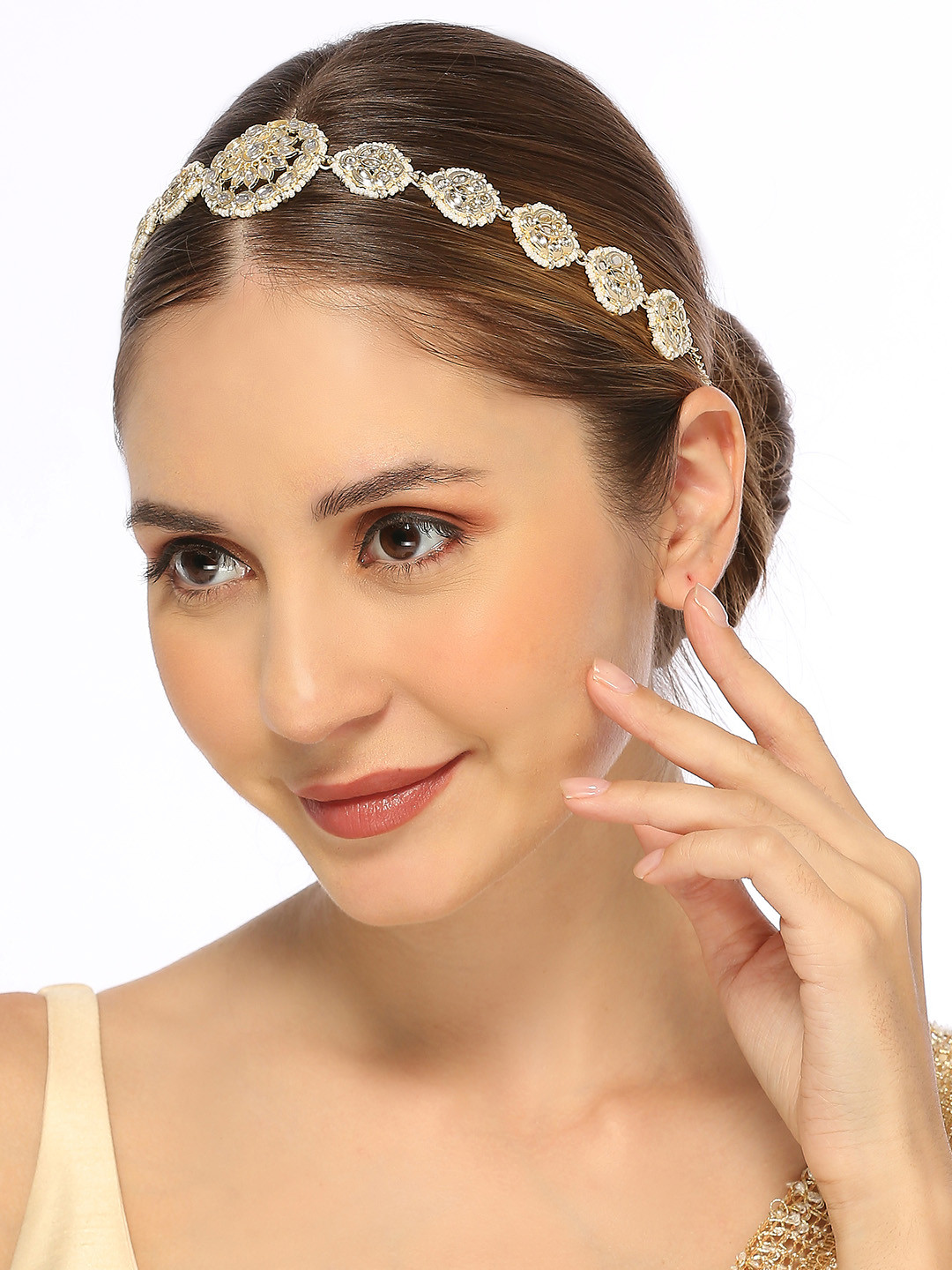 OOMPH Kundan Studded Jadau Floral Head Chain Head Jewellery