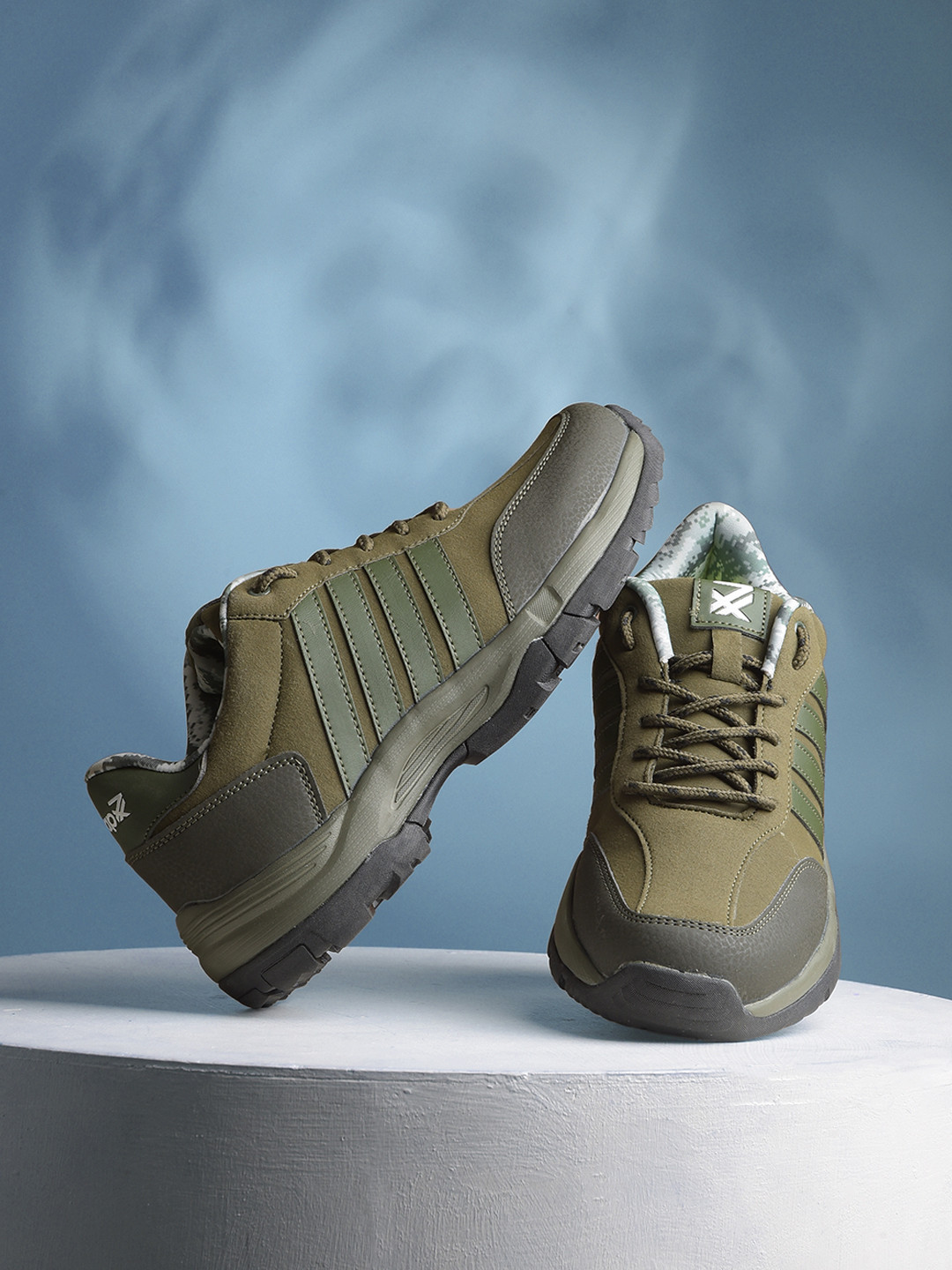 LIBERTY COLUMBIA6E Men Colourblocked Sports Trekking & Outdoor Shoes