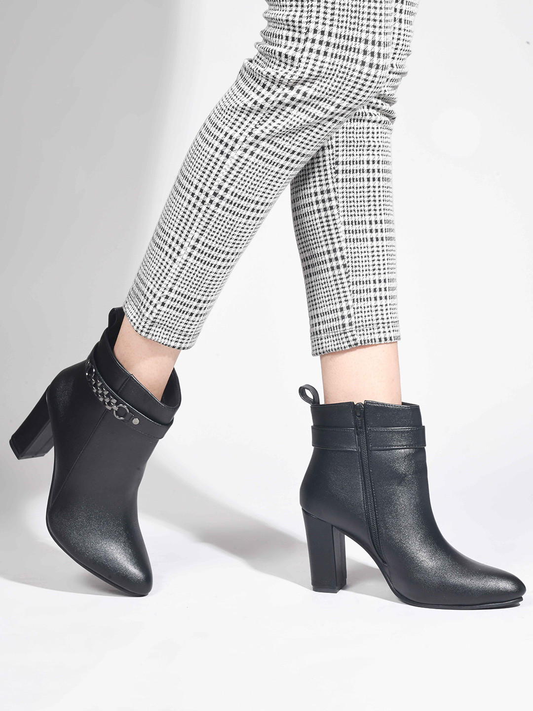 SHUZ TOUCH Women Block Heel Mid Black Ankle Length Regular Boots