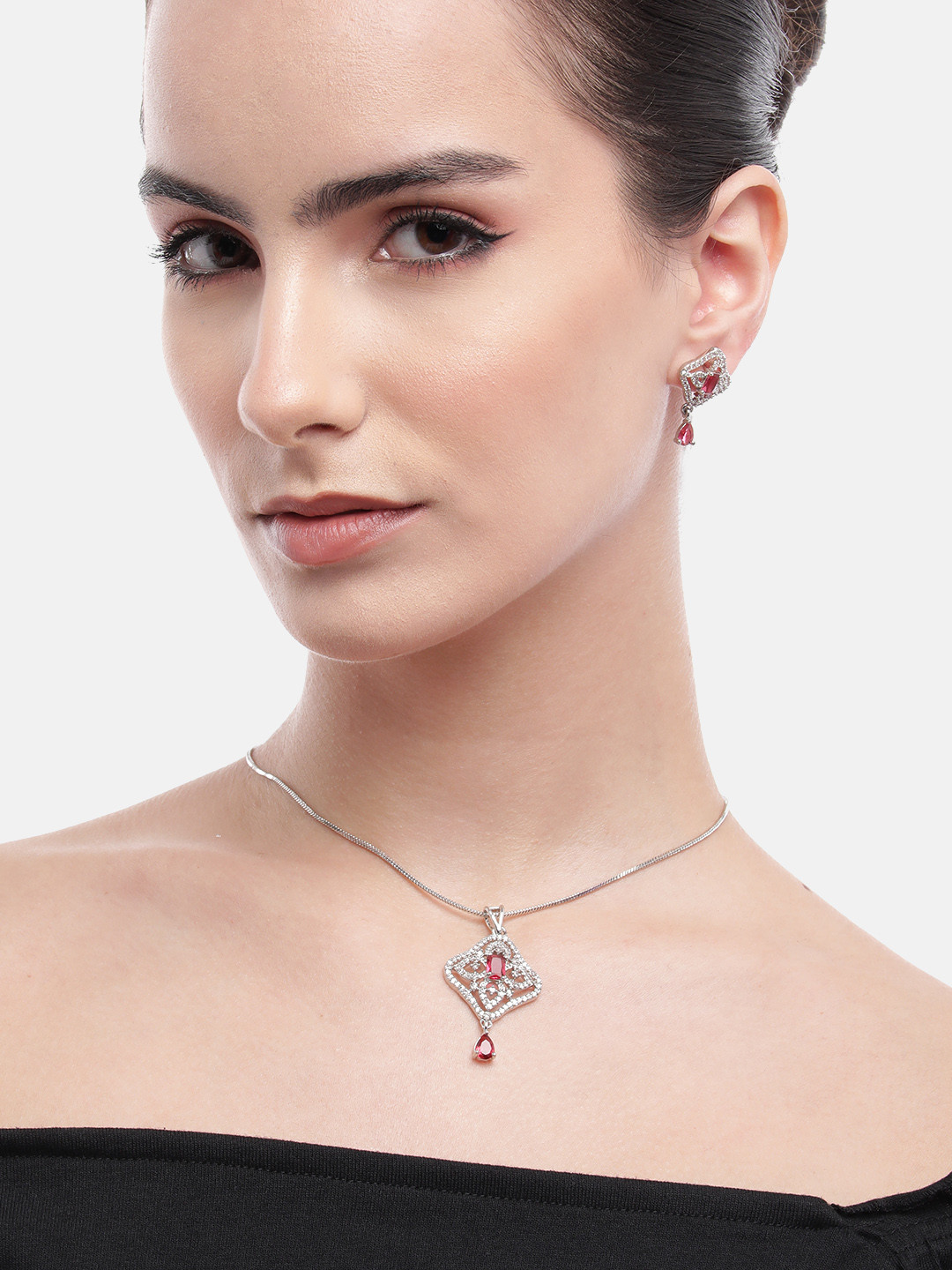 Anouk AD Stud Silver Tone Charming Chain Pendent  Premium Neckalce Set