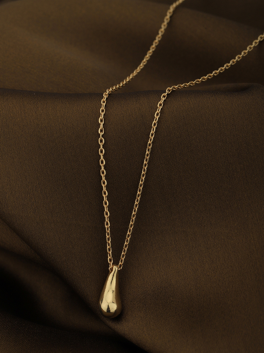 Carlton London 18kt Gold Plated Contemporary Drop Pendant with Chain
