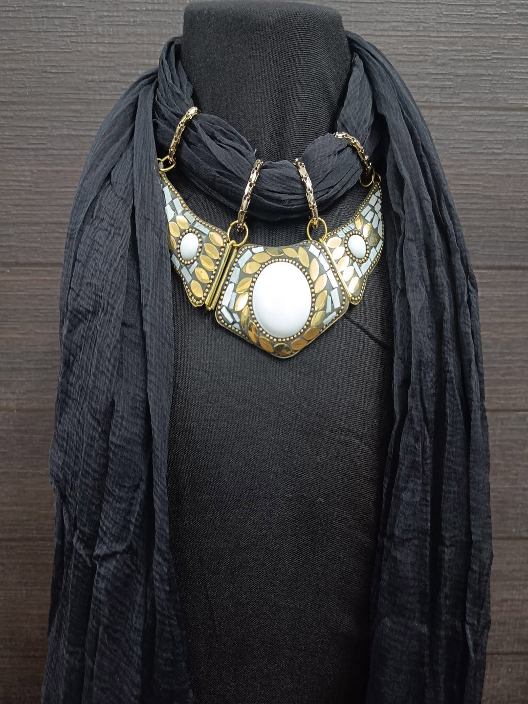 BDIVA Georgette Scarf With Oxidized Motif