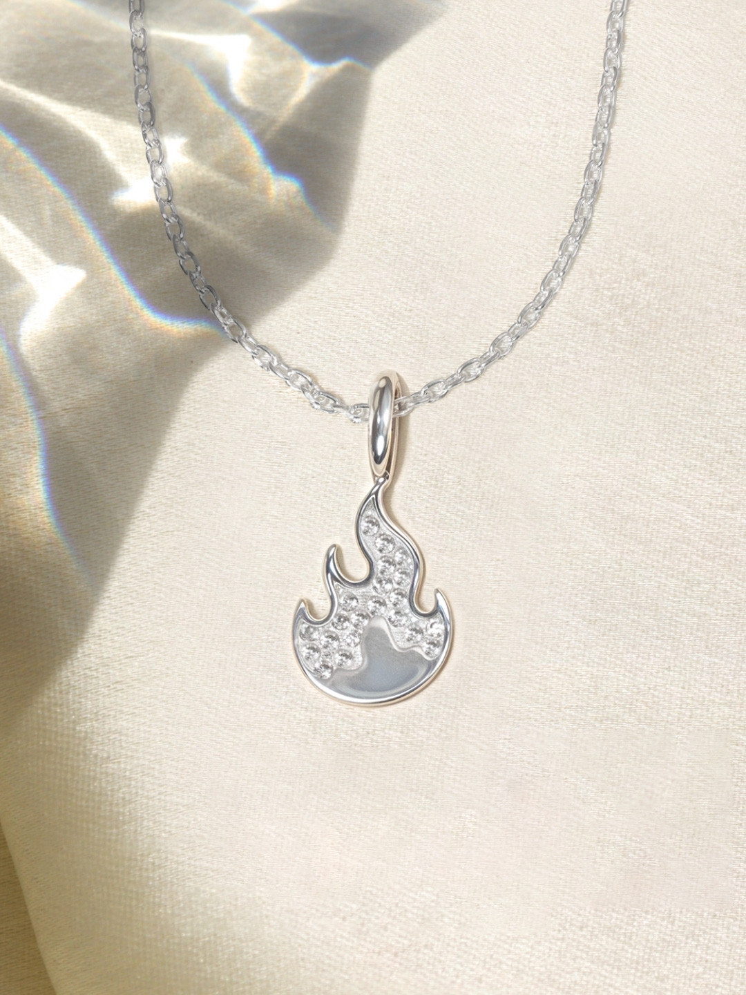 HighSpark 925 Sterling Silver Cubic Zirconia Studded Setting Flame Pendant with Chain