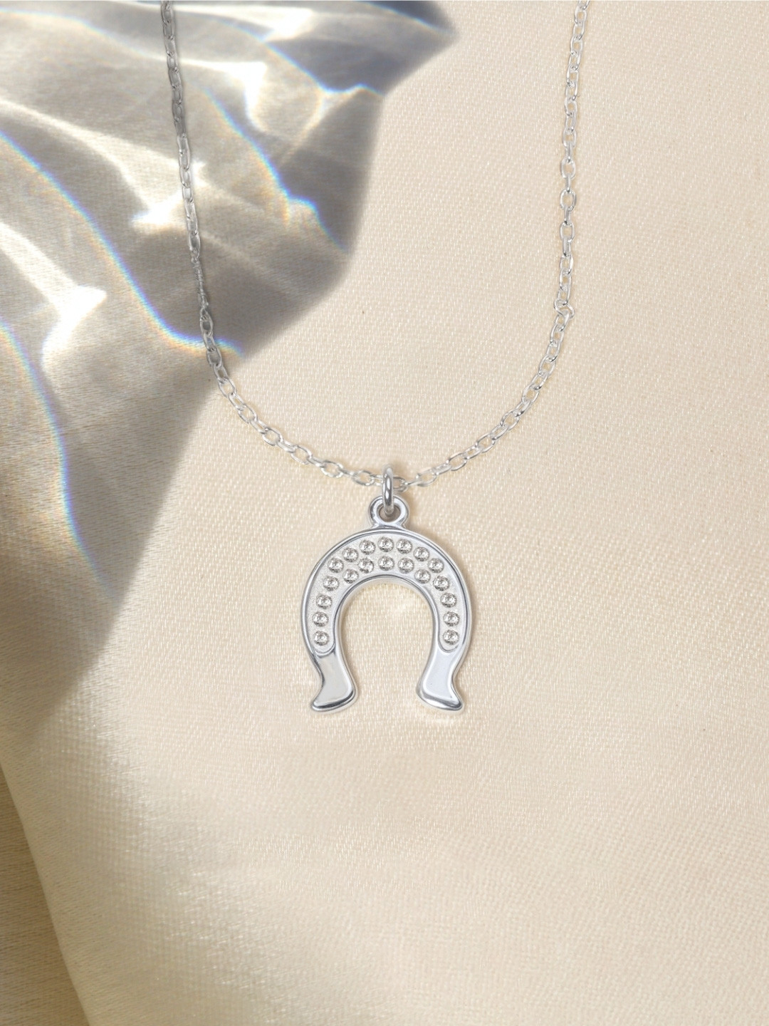 HighSpark 925 Sterling Silver Cubic Zirconia Studded Horseshoe Pendant with Chain