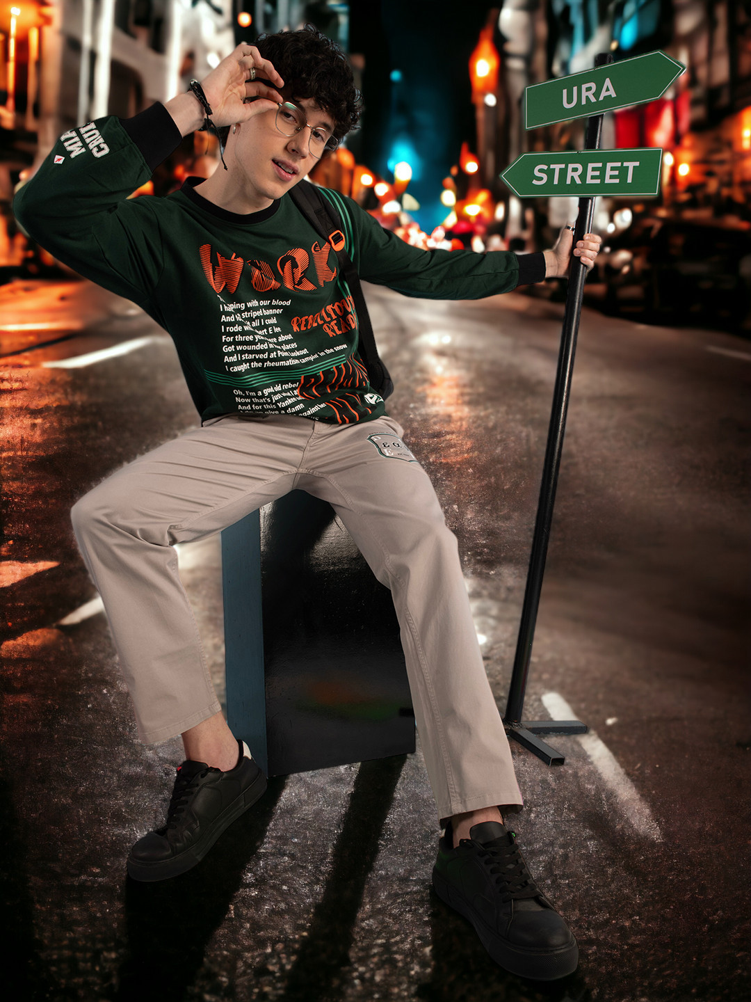URA STREET Men Printed Classic Straight Fit Chinos