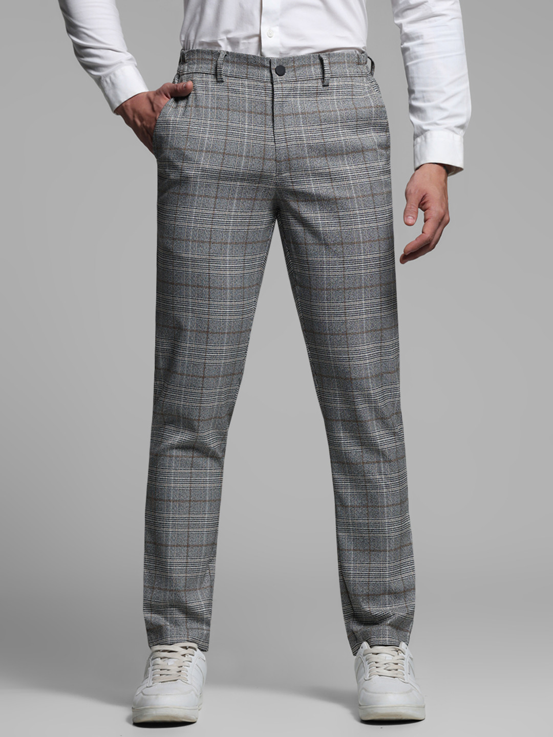 Jack & Jones Men Checked Slim Fit Low-Rise Chinos Trousers