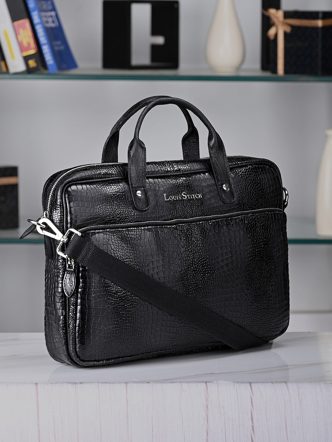 LOUIS STITCH Men Textured Leather Dual Tone Laptop Bag