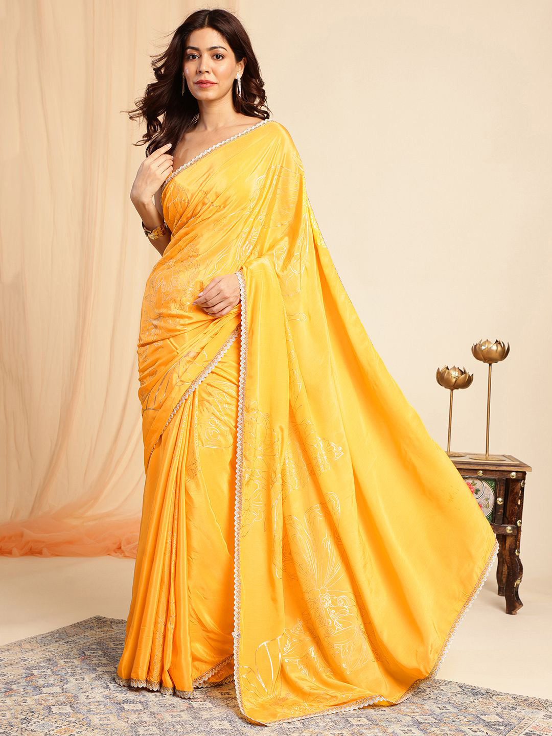 navyasa by liva Solid Embroidered Border Pure Crepe Saree