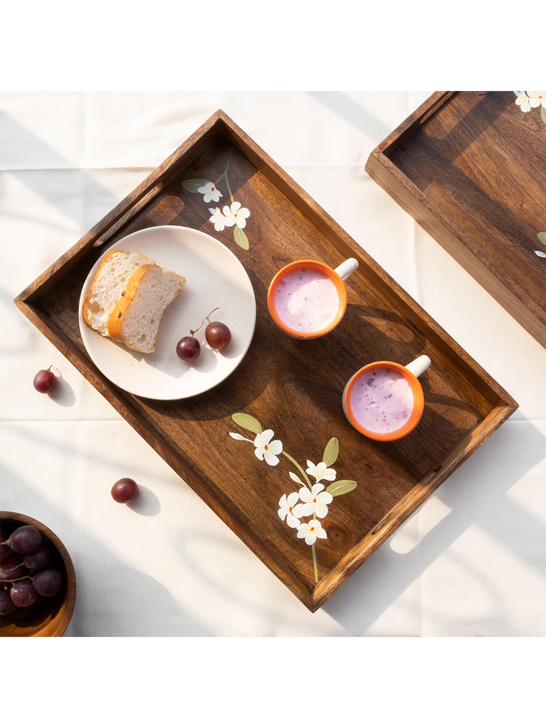 Aurum Crafts Bella Brown and White Mango Wooden Large Tray