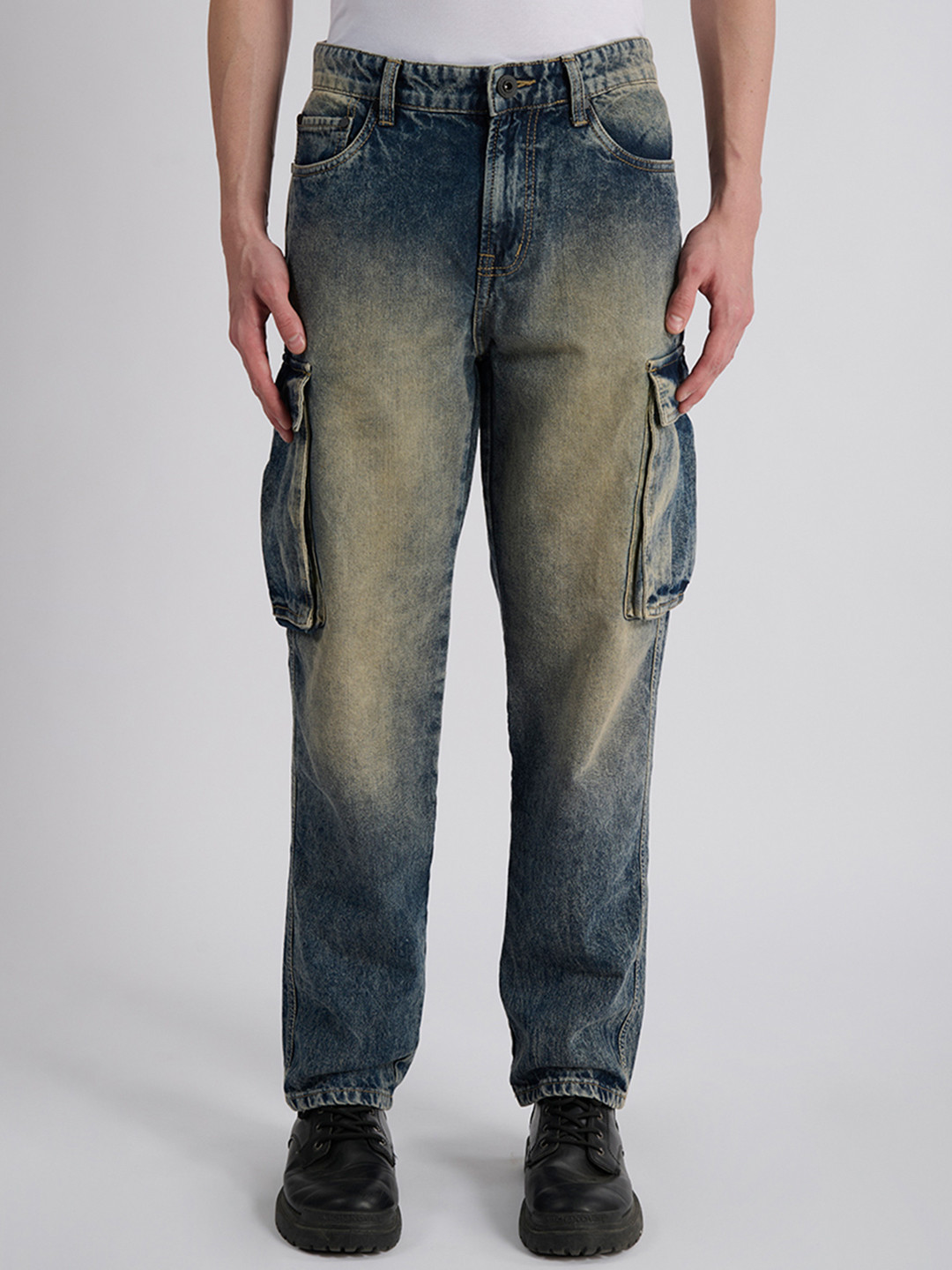 The Roadster Lifestyle Co Relaxed Fit Dark Shade Denim Cargo Jeans