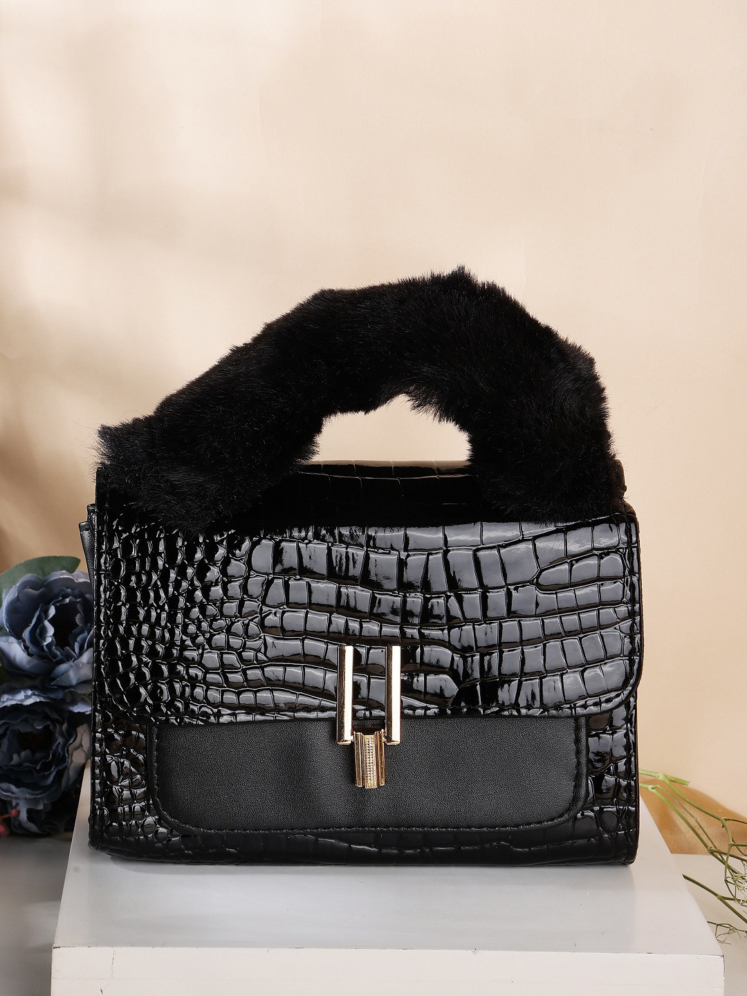 SAZARA Textured Handheld Bag