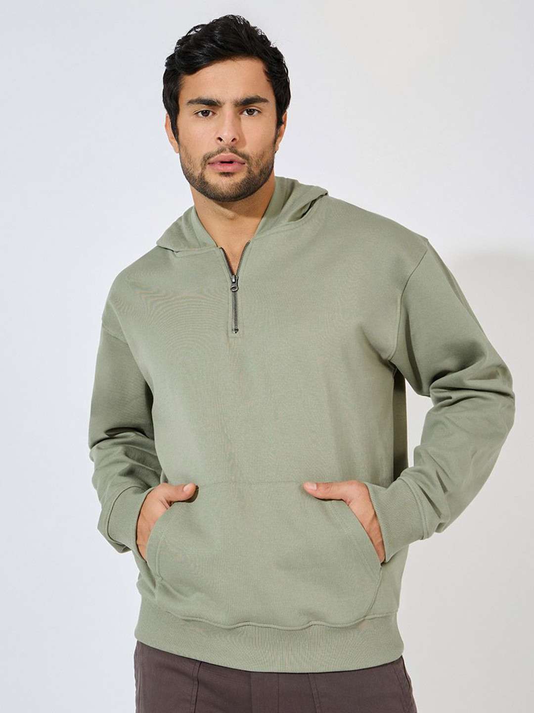 Styli Men Quarter Zip Relaxed Fit Hoodie In Fleece
