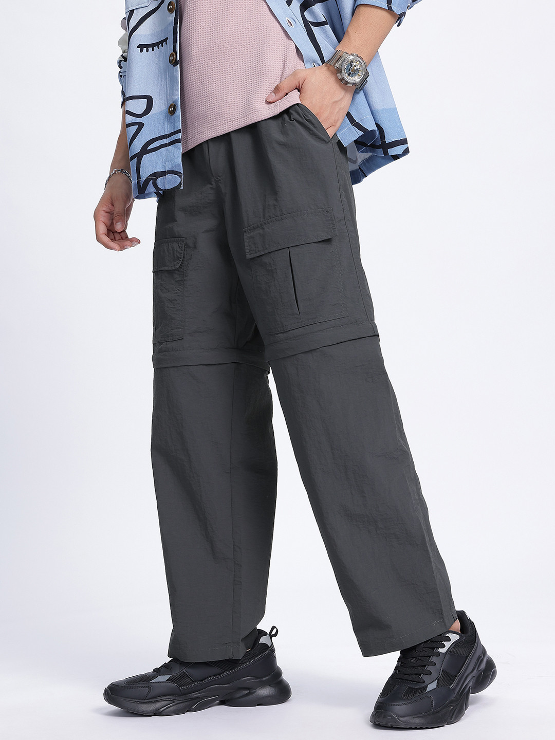 Kook N Keech Men Pocket Detail Cargo Style Convertible Straight Fit Trousers