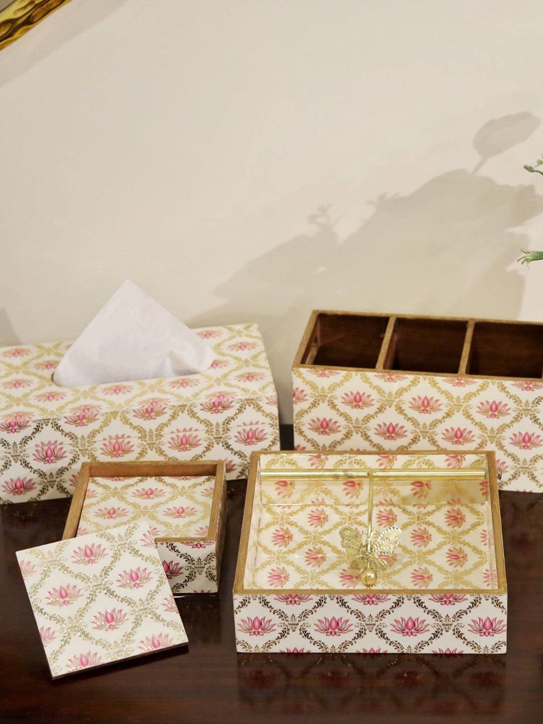 CasaGold Pink 7 Pieces Floral Printed Wooden Coasters With Tissue Holder & Cutlery Stand