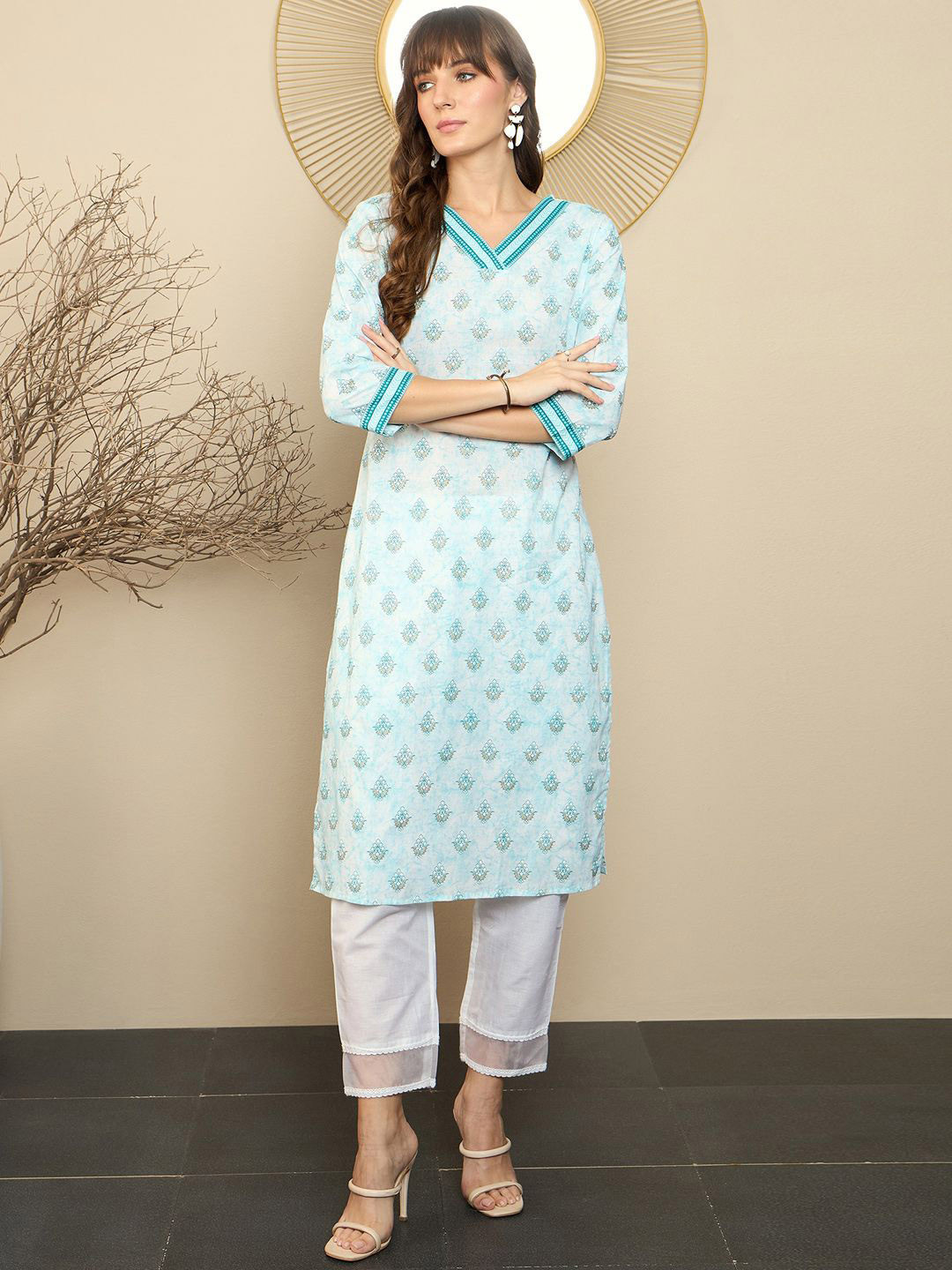 Indo Era White Floral Printed V-Neck Pure Cotton Kurta