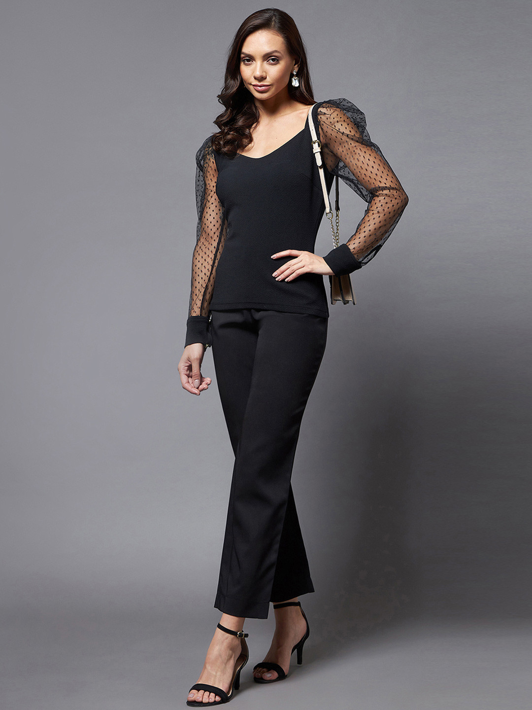 Chemistry Women Black Solid V-Neck Full Sleeve Relaxed Fit Regular Top