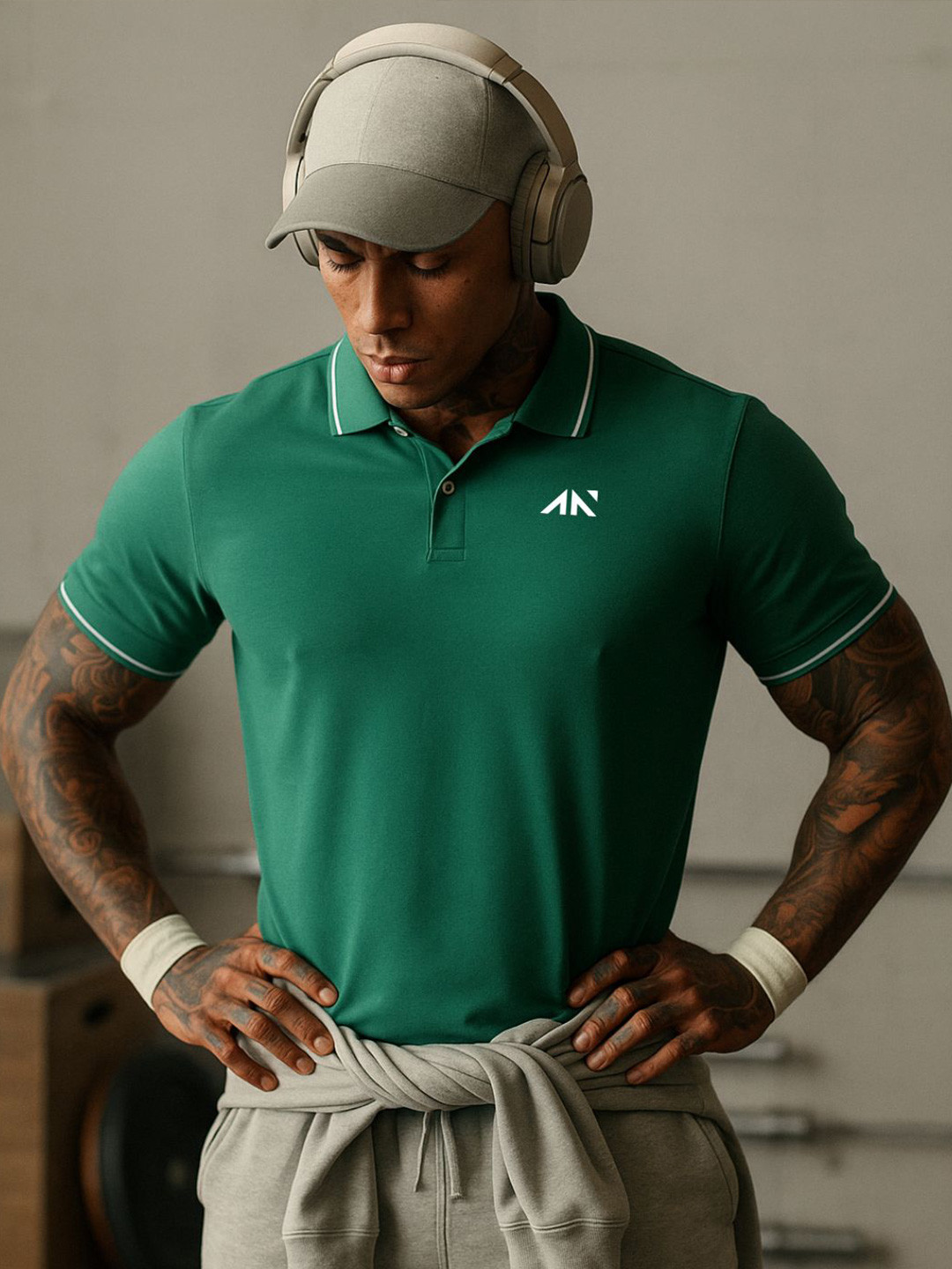 AESTHETIC NATION Men Solid Polo Collar T-shirt