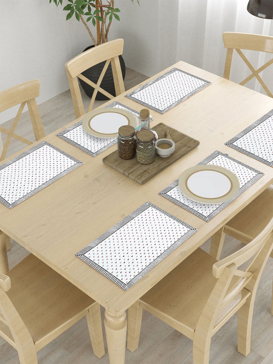 LIVING ROOTS White & Black 6 Pieces Cotton Tropical Printed Table Placemats