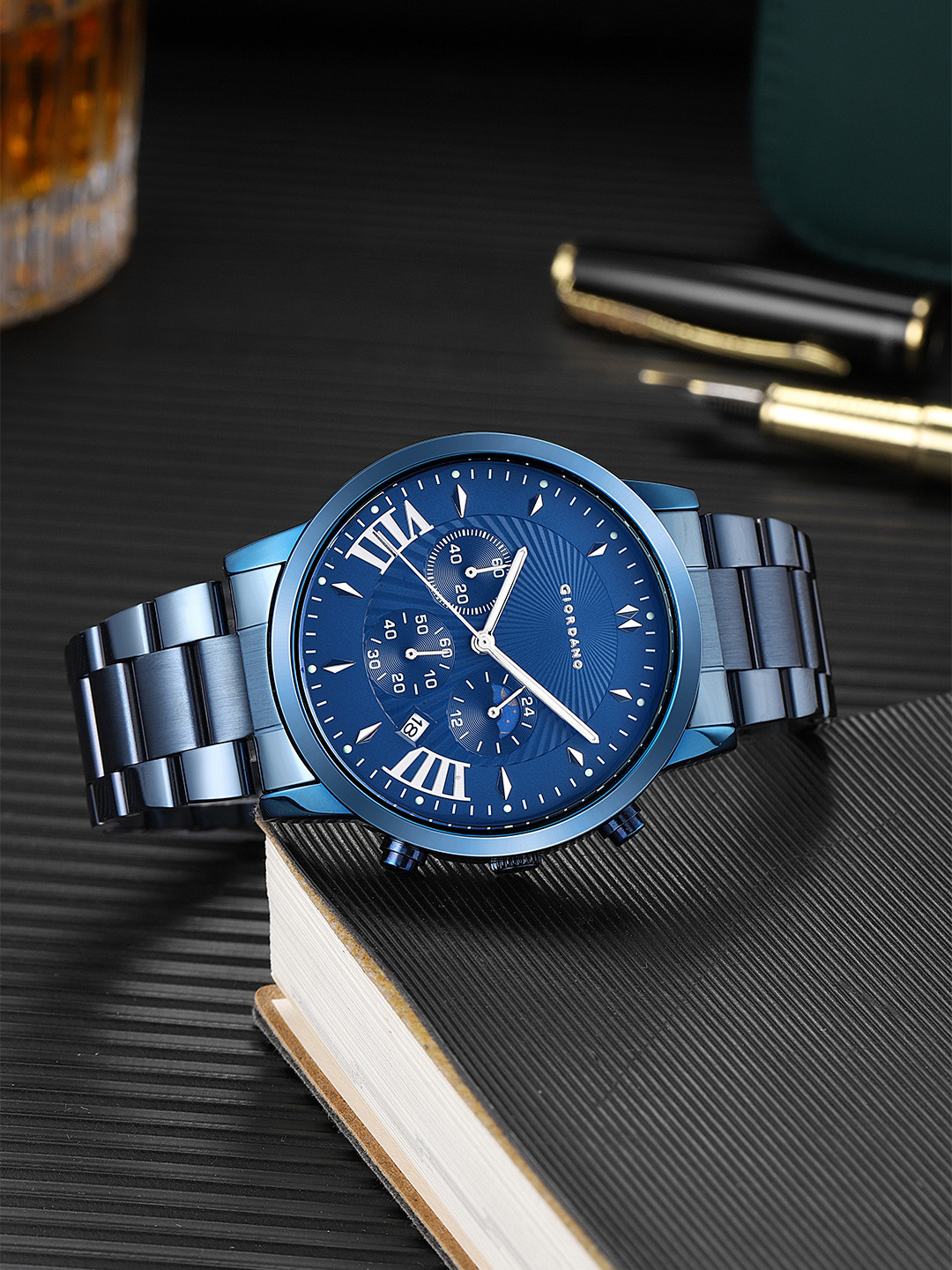 GIORDANO Men Stainless Steel Bracelet Straps Analogue Chronograph Watch GZ-50056-55A