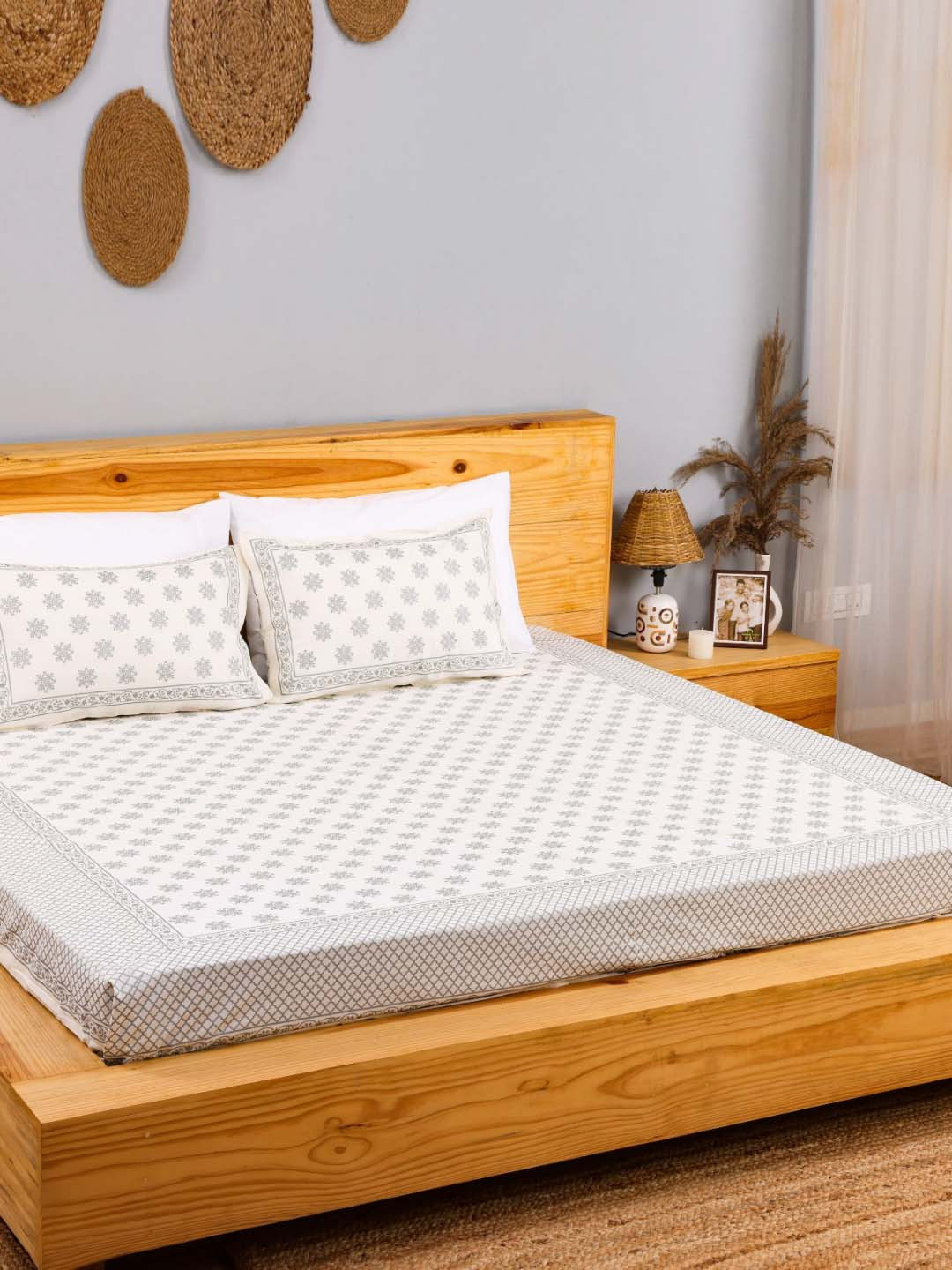 Plarsh Comfort Premium Silver Floral Pure Cotton 240 TC King Fine Bedsheet with 2 Pillow Covers-274 x 274 cm