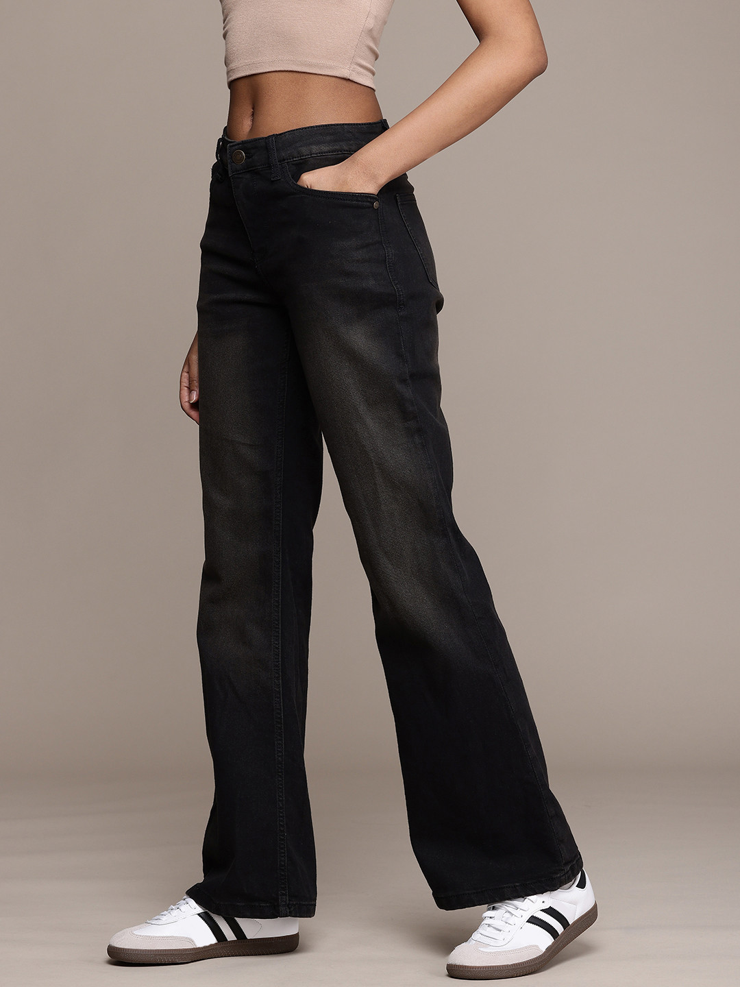 The Roadster Life Co. Women Slim Flare Low-Rise Light Fade Stretchable Jeans