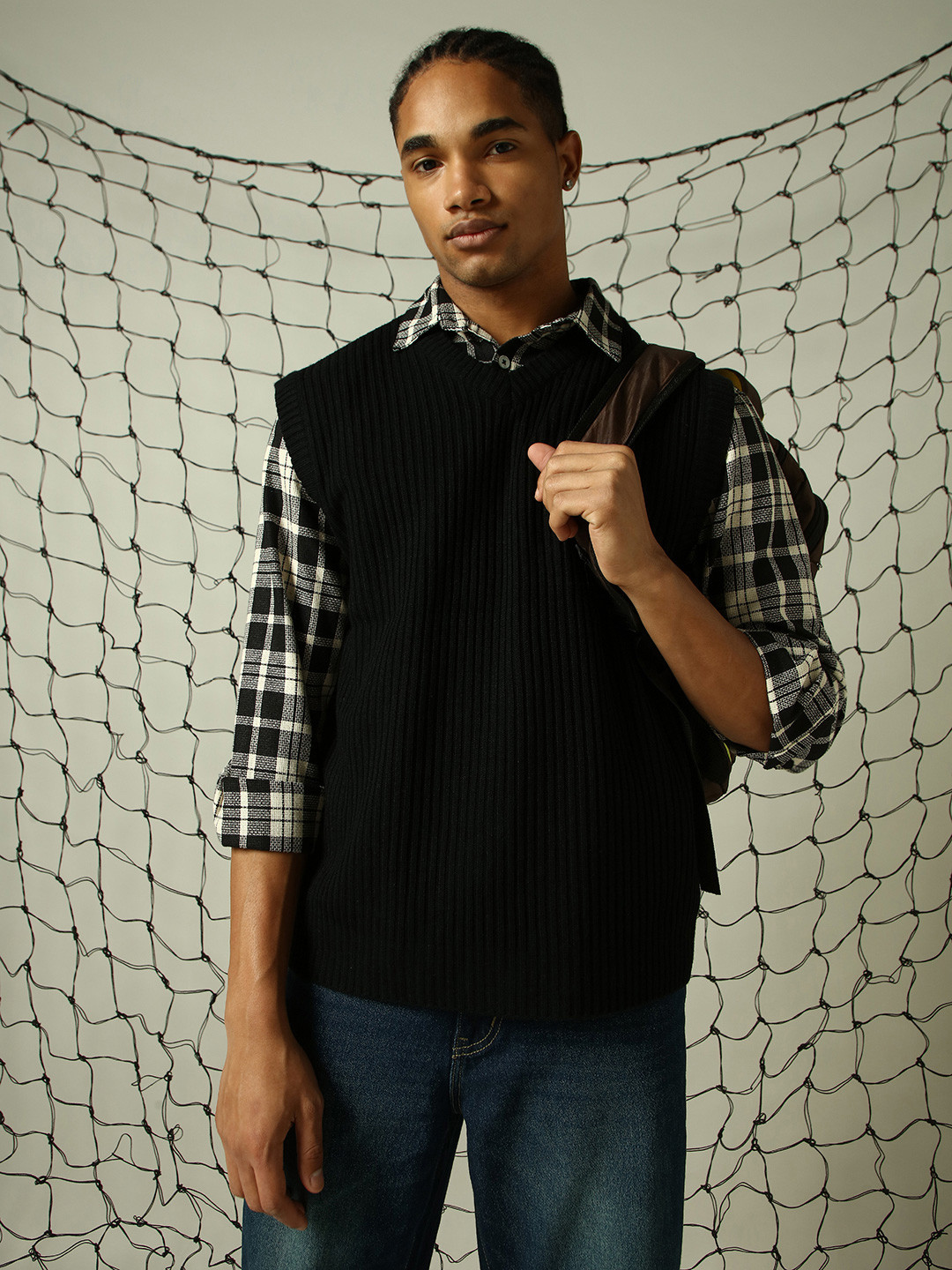 Hubberholme Men Round Neck Sleeveless Sweater Vest